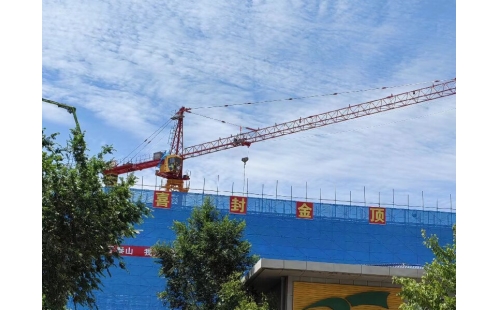 破舊立新筑夢發(fā)展新愿景，眾志成城干出技改加速度 ----銀川伊百盛6000㎡智能化車間順利封頂。